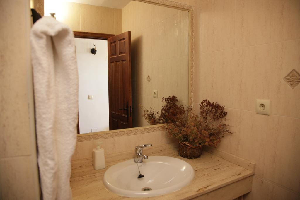 Hostal Restaurante Alto Rey Arroyo de las Fraguas Luaran gambar