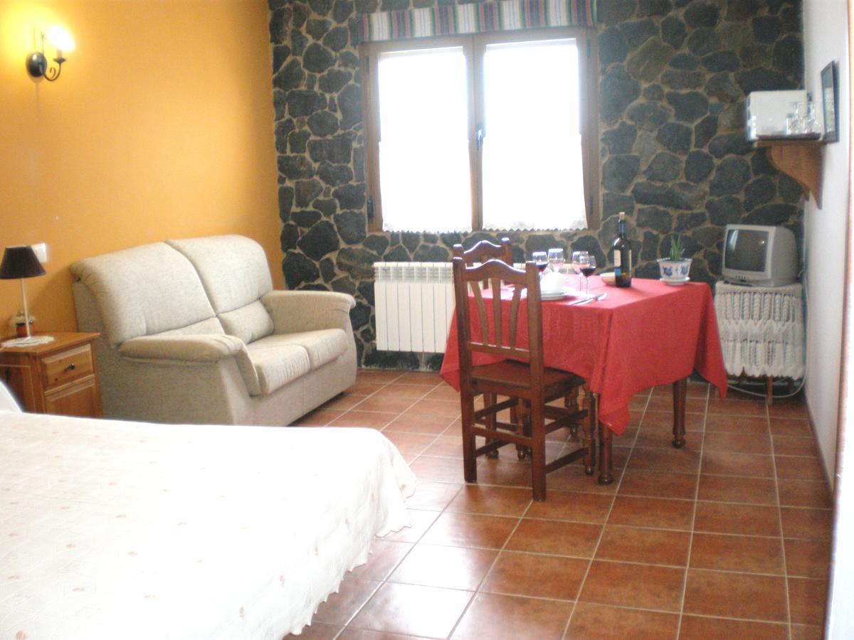 Hostal Restaurante Alto Rey Arroyo de las Fraguas Luaran gambar