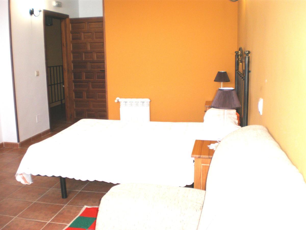 Hostal Restaurante Alto Rey Arroyo de las Fraguas Luaran gambar